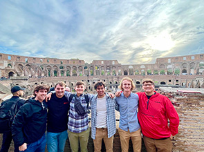 Students visit the Roman Coliseum during Thanksgiving Break as part of an immersion learning course.